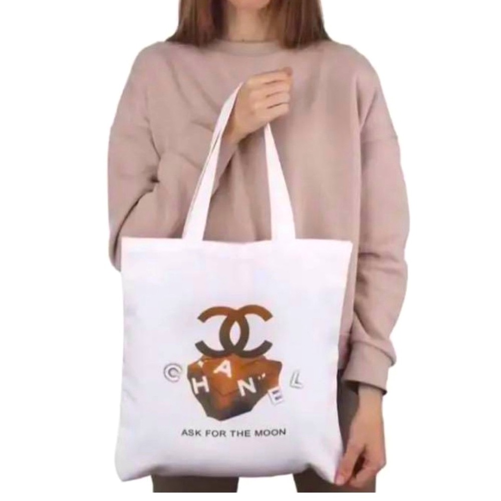 CHANEL TOTE BAG “ask for the moon” authentic